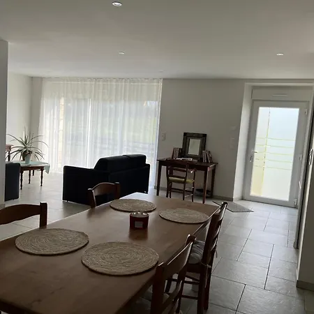 Infependant بيت للعطل *